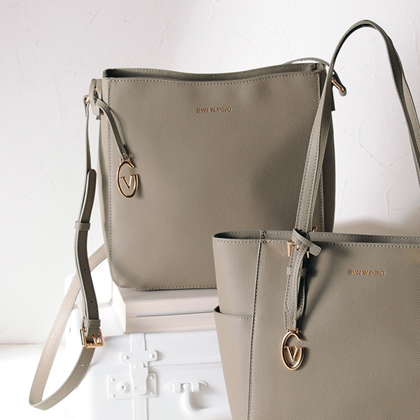 ジャンニ・バレンチノ ショルダーバッグ GIANNI VALENTINO