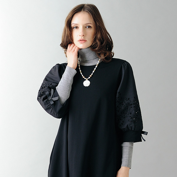 袖レースワンピース