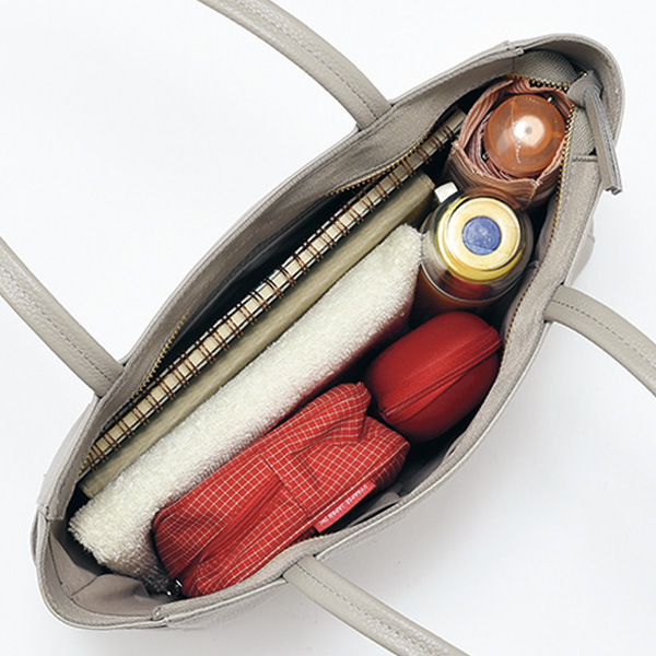 牛革トートバッグ