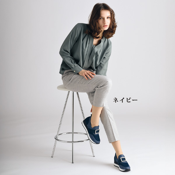 ビジューバックルデザインスニーカー