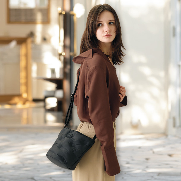 サボイ 軽量バケツ型ショルダーバッグ SAVOY