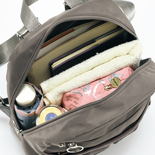 サークル柄コンビタウンリュック