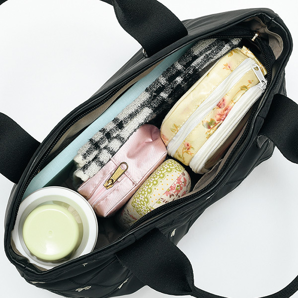 リボン刺しゅう手提げバッグ