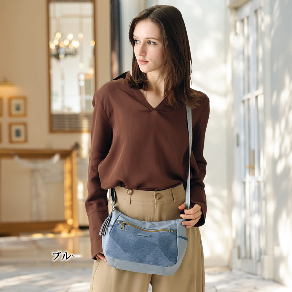 シャドウプリントショルダーバッグ