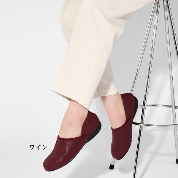 ゆったり4E やわらかエレガントパンプス