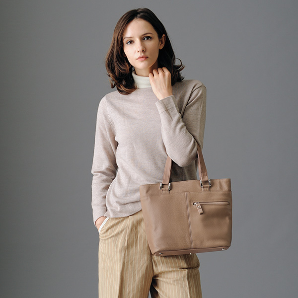 豊岡工房 牛革手提げバッグ