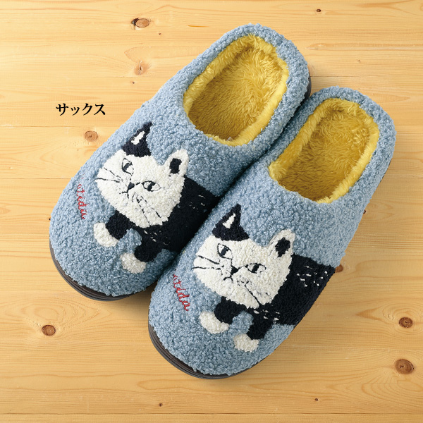 相良刺しゅうの猫柄ルームシューズ マルチダさん