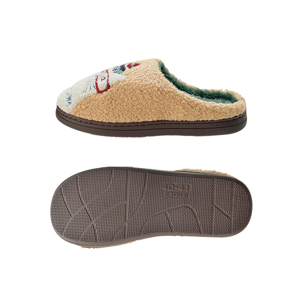 相良刺しゅうの猫柄ルームシューズ マルチダさん