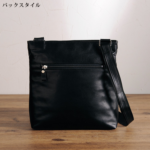 日本製牛革軽量ボディバッグ