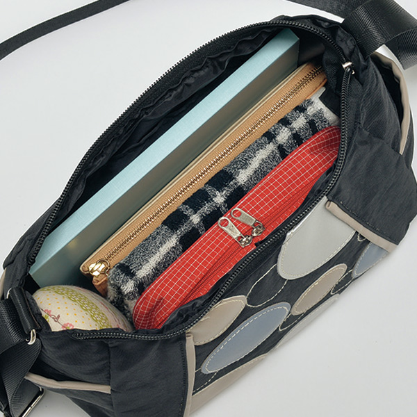 ランダムドットパッチワークショルダーバッグ