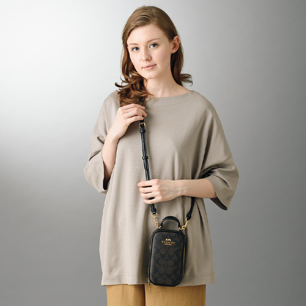 コーチ シグネチャー2WAYポシェット COACH