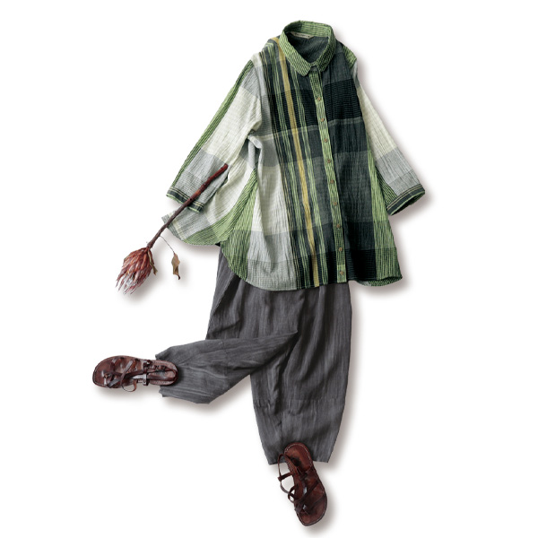 縦縞ピグメント染めエンザイムウォッシュコクーンパンツ