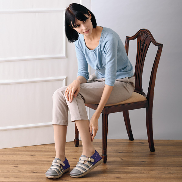 エスタシオン 牛革ボーダー甲ベルトウォーキングシューズ Estacion