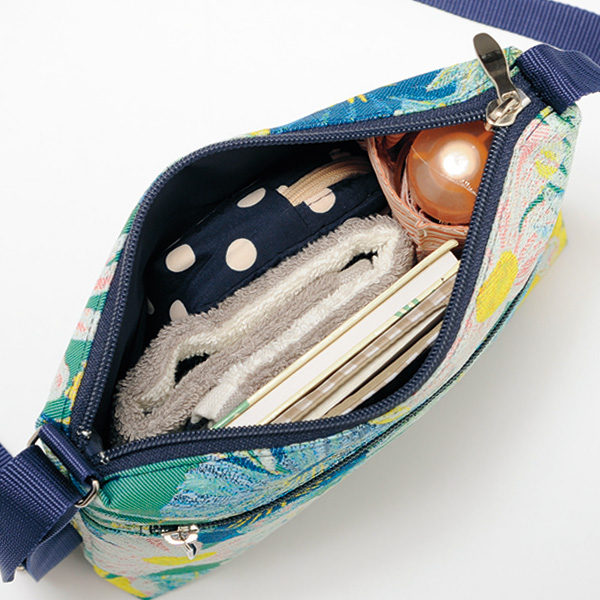 パンクリエーション 尾州織生地ボタニカル柄タテ型ショルダーバッグ PAN CREATION