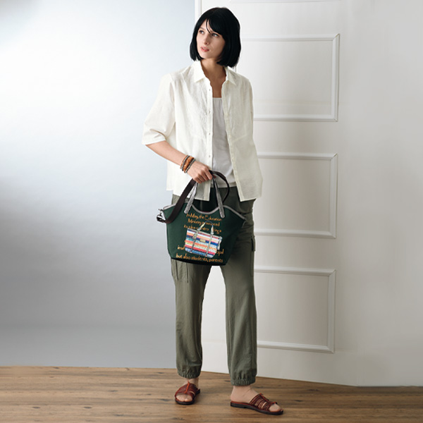 日本製ぜいたく麻綿刺しゅうブラウス