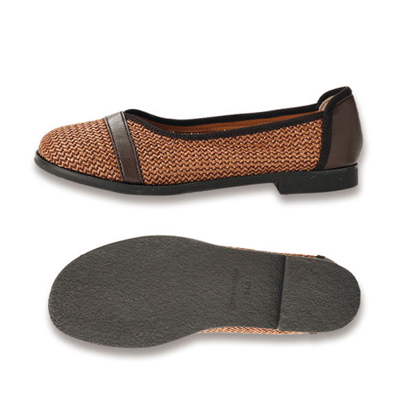 足にやさしいラフィア風メッシュパンプス