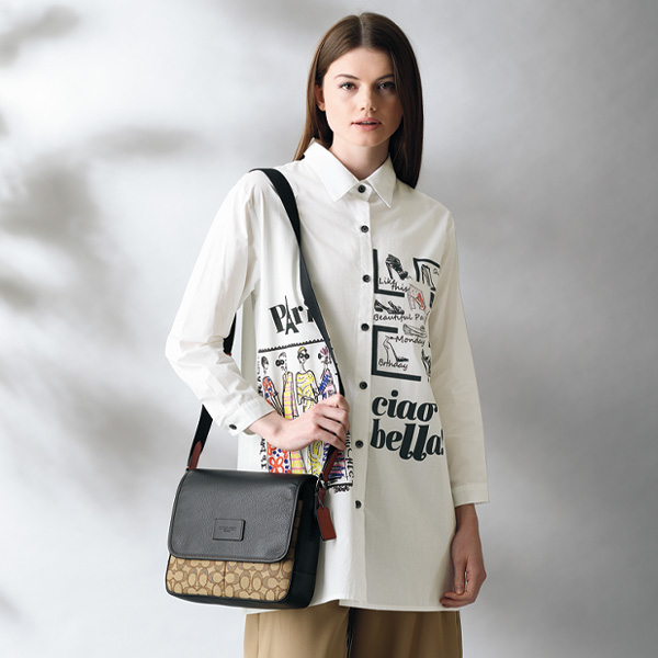 コーチ レザーフラップシグネチャーショルダーバッグ COACH
