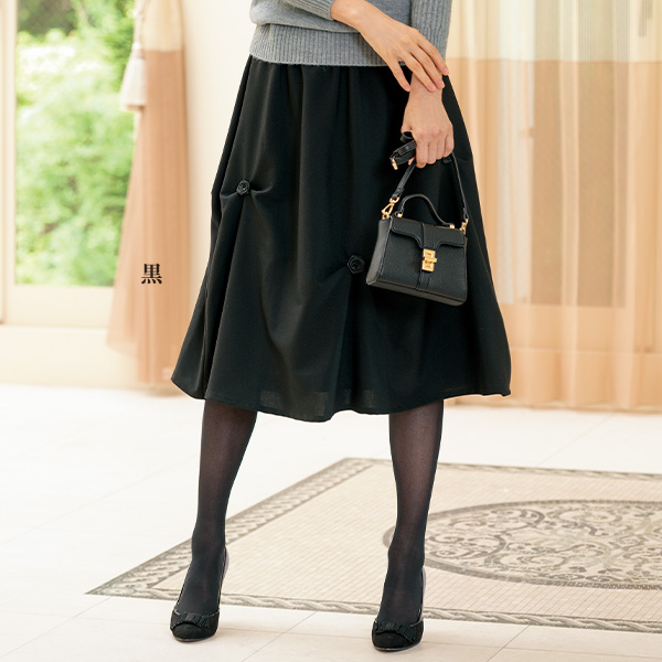 バラモチーフ使いスカート