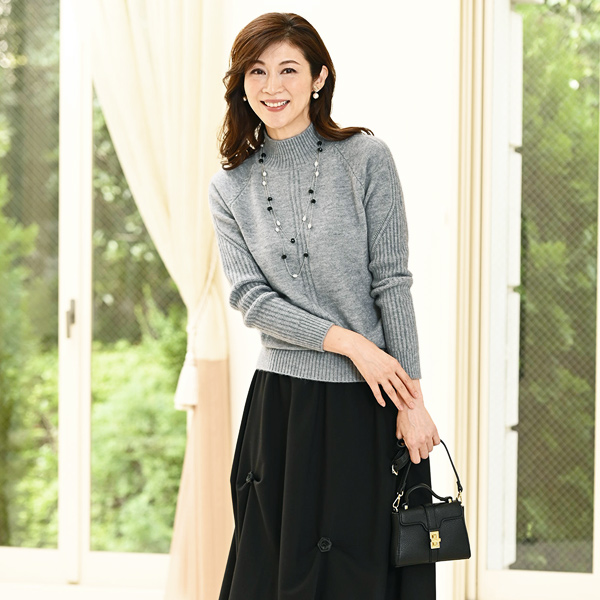 編み地変化ハイネックセーター◎