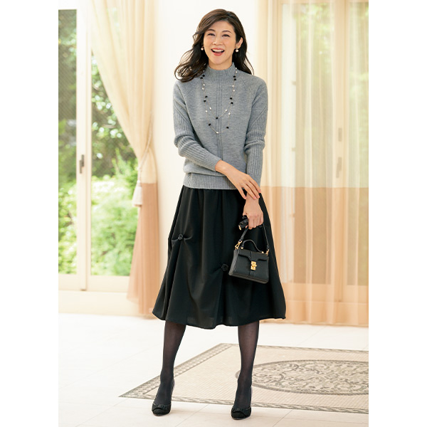 バラモチーフ使いスカート◎