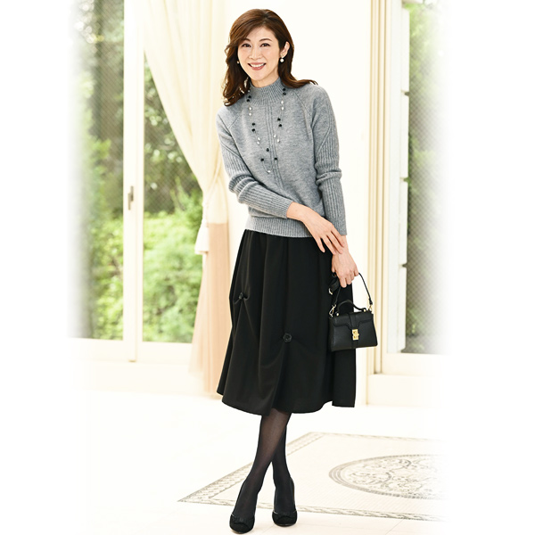 バラモチーフ使いスカート◎