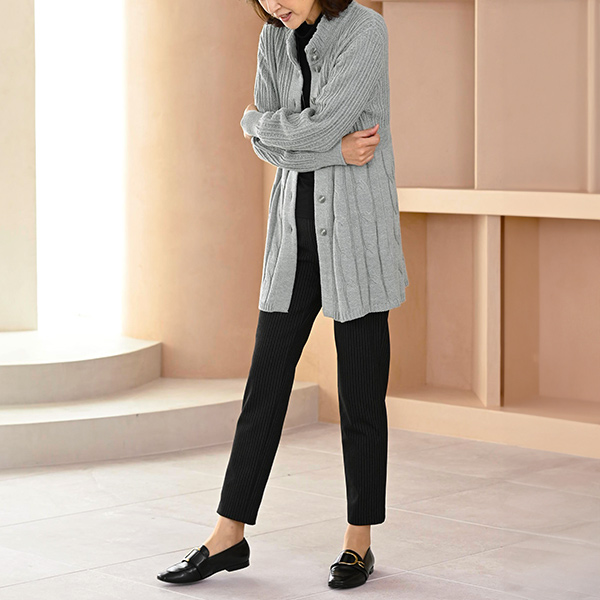 ケーブル編みデザインロングカーディガン