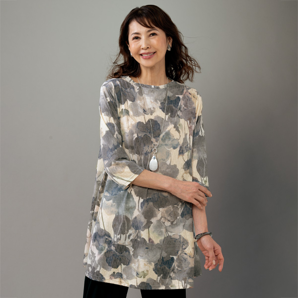 ぼかしプリントロングプルオーバー◎